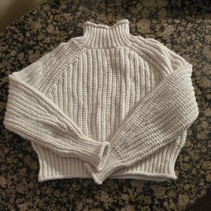 H&M, Like NEW! Cozy Cream Knit Sweater SZ S